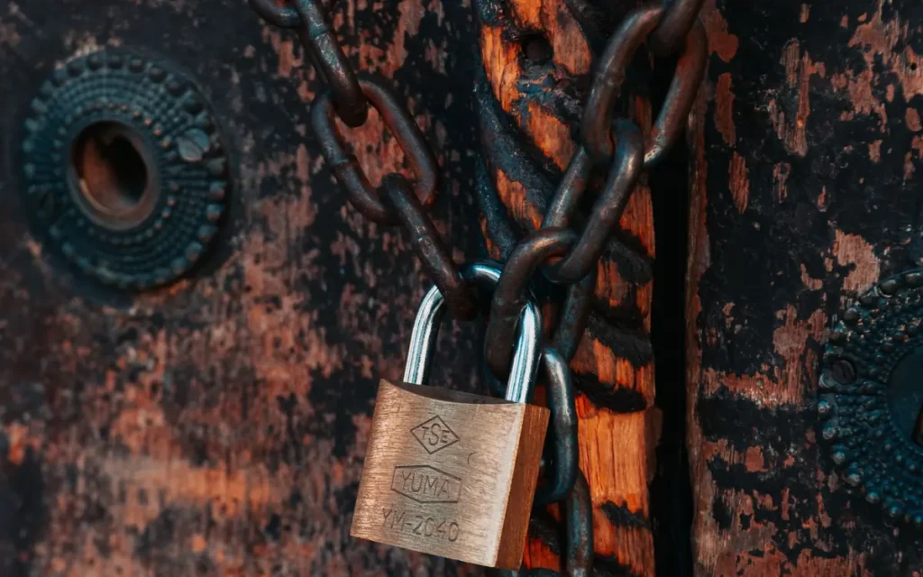 Chain and padlock on a rusty door, lock service in Honea Path, SC